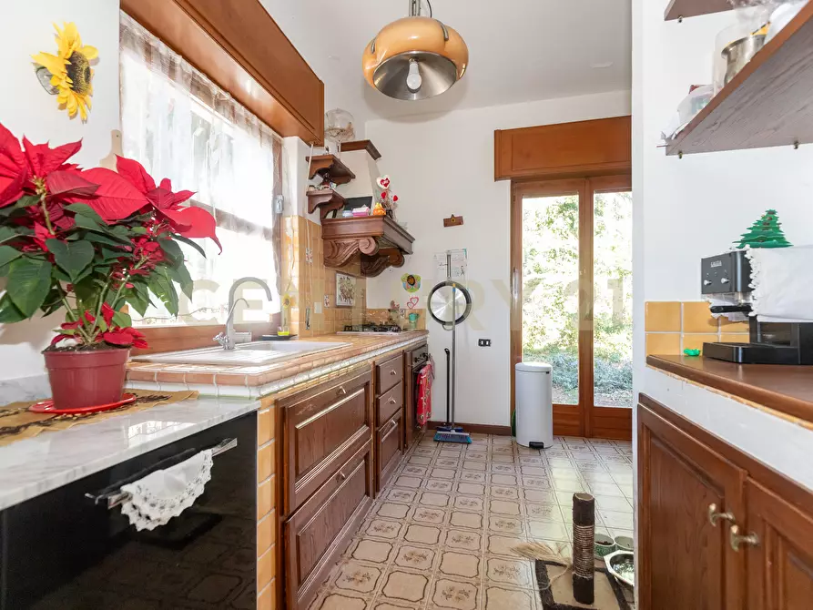 Immagine 39 di Villa in vendita  in Via della Regione 70 a Pedara