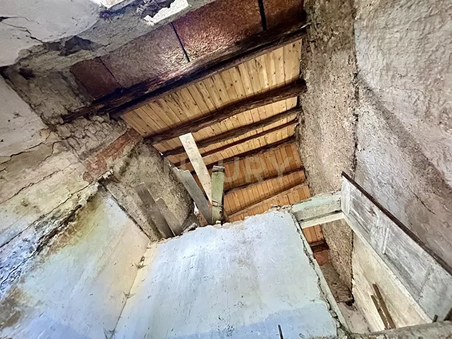 Immagine 12 di Rustico / casale in vendita  in Contrada Tezze snc a Velo Veronese