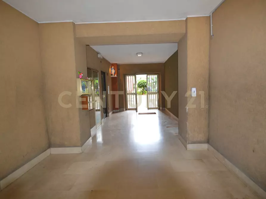 Immagine 6 di Pentalocale in vendita  a Roma