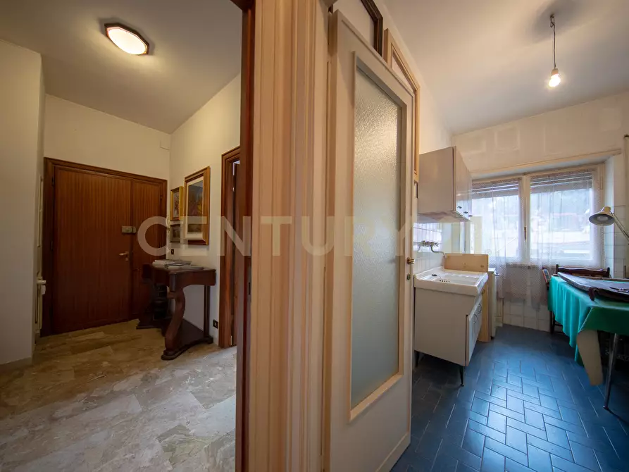 Immagine 15 di Bilocale in vendita  in Via Giovanni Caselli 11 a Roma