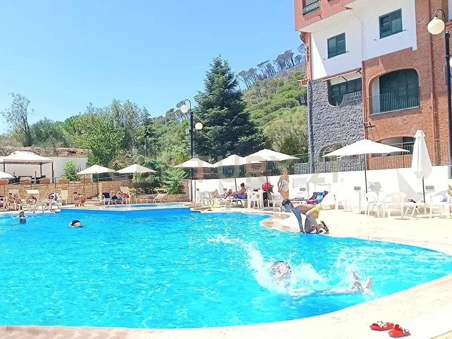 Immagine 10 di Albergo/B&B/Residence in vendita  in Via Etnea 163 a Nicolosi