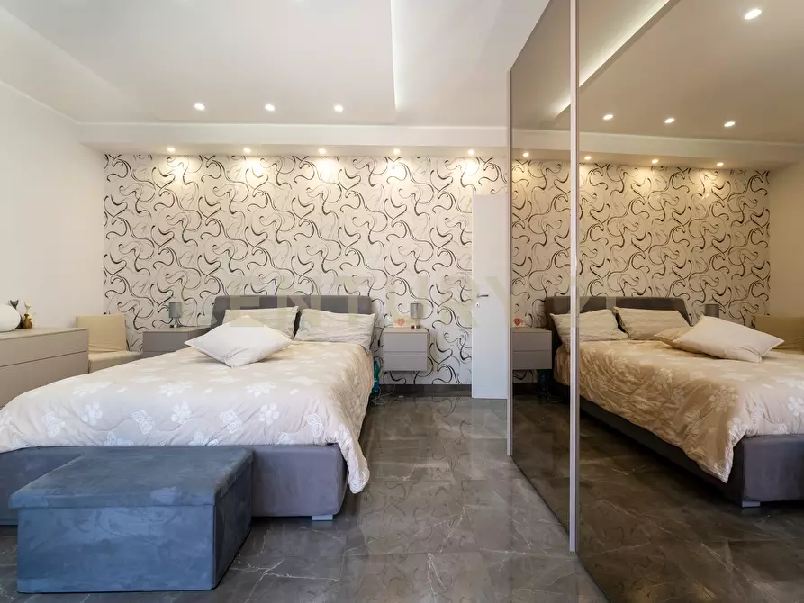 Immagine 26 di Appartamento in vendita  in Via dell'Aratro 14 a Catania