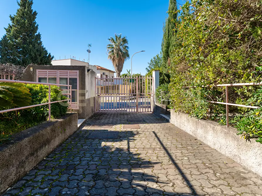 Immagine 52 di Bilocale in vendita  in Via Nazionale 74 bis a Letojanni