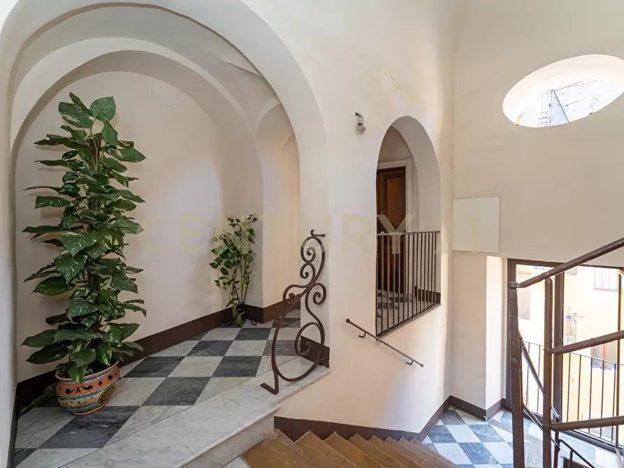 Immagine 9 di Pentalocale in vendita  in Via Antonino di Sangiuliano 185 a Catania
