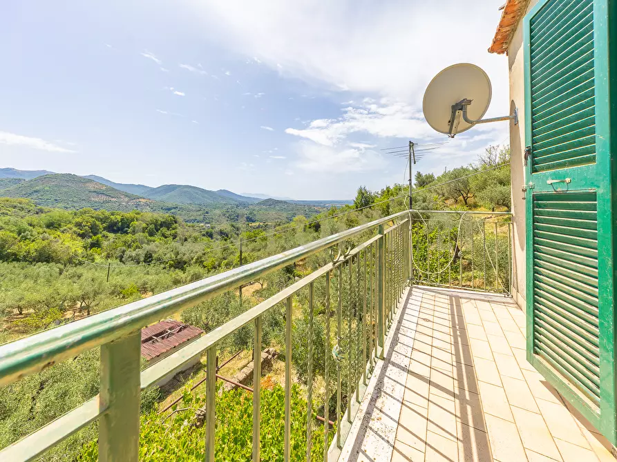 Immagine 34 di Rustico / casale in vendita  in via mercorano 1 a San Gregorio Da Sassola