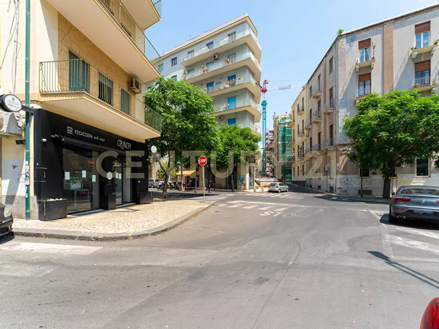 Immagine 4 di Bar / Ristorante in vendita  in Corso delle Province 43 a Catania