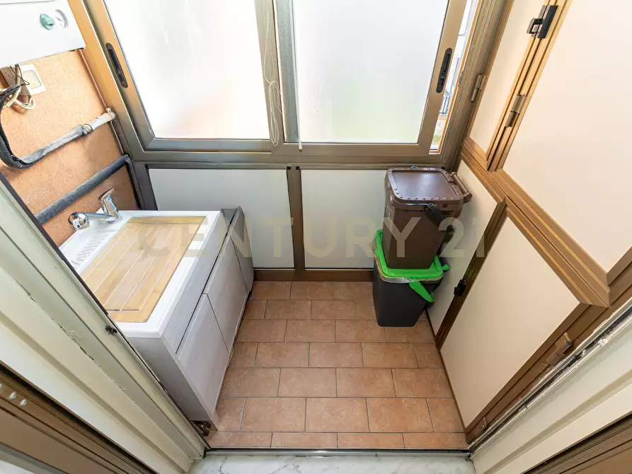 Immagine 49 di Trilocale in vendita  in Via Tremestieri 16 a Mascalucia