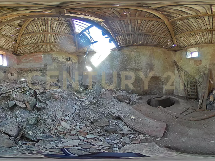 Immagine 38 di Villa in vendita  in Via Manganelli 1 a Mascalucia