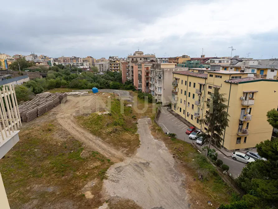 Immagine 32 di Quadrilocale in affitto  in Via Mineo 33 a Catania