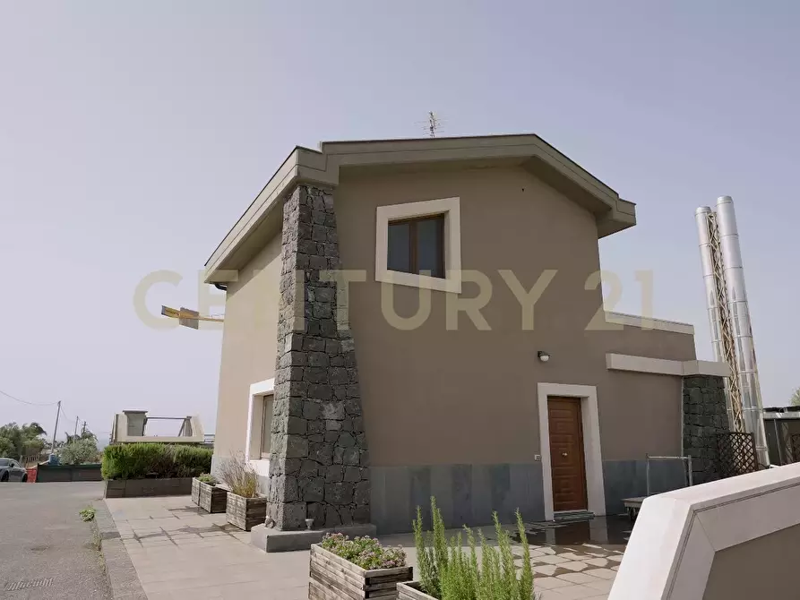 Immagine 32 di Attività commerciale in vendita  in Via Napoli sn a Aci Castello