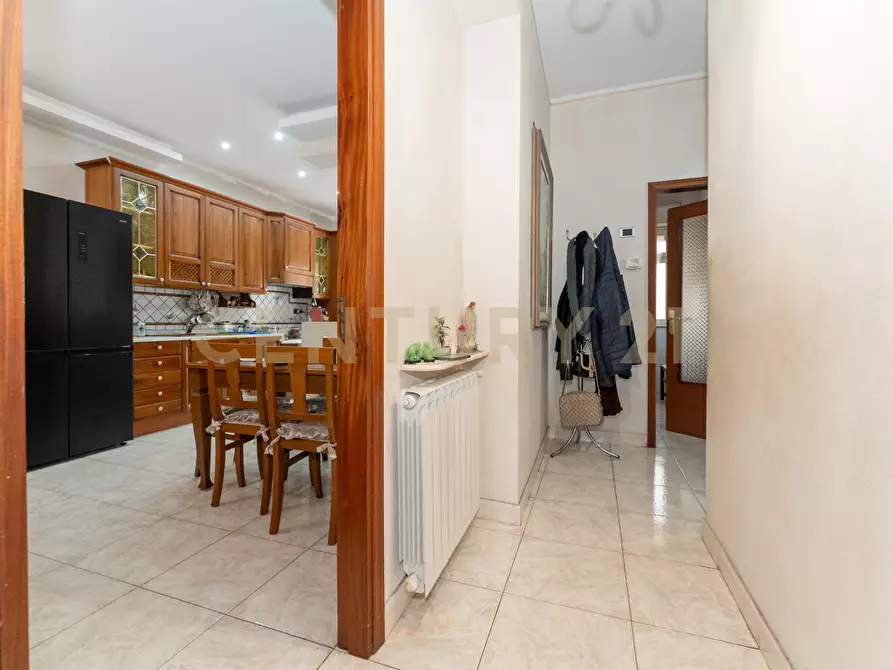 Immagine 20 di Pentalocale in vendita  in Via Goffredo Mameli 4 a Belpasso