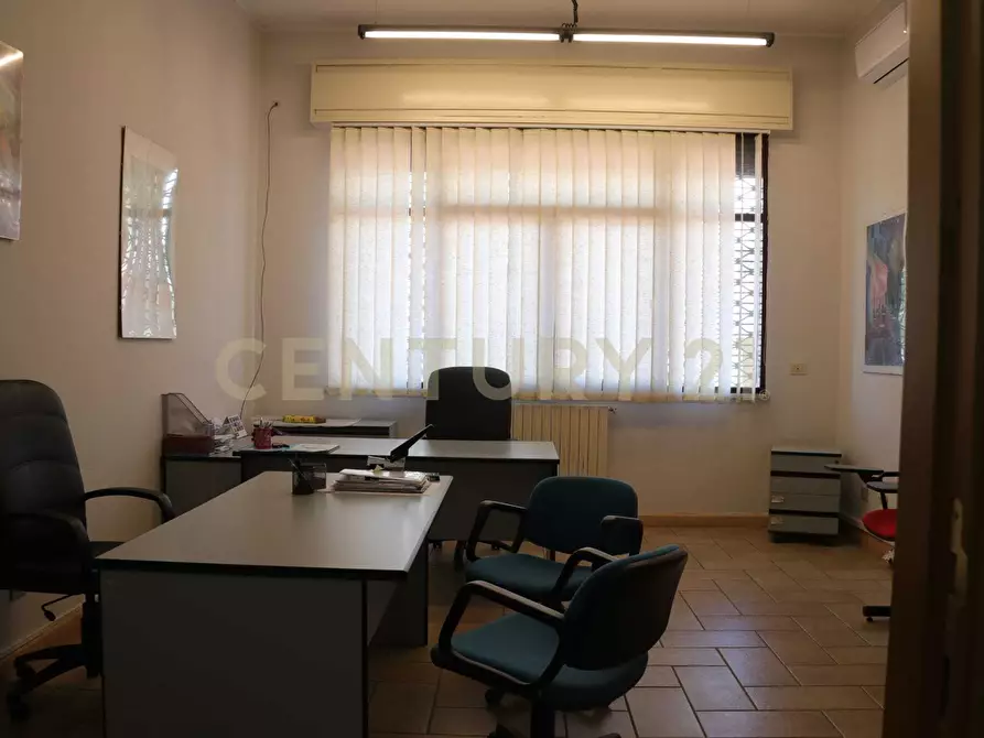 Immagine 67 di Attività commerciale in vendita  in Via Enrico Mattei 12 a Enna