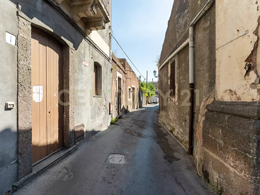 Immagine 10 di Casa indipendente in vendita  in Via Manganelli 3 a Mascalucia