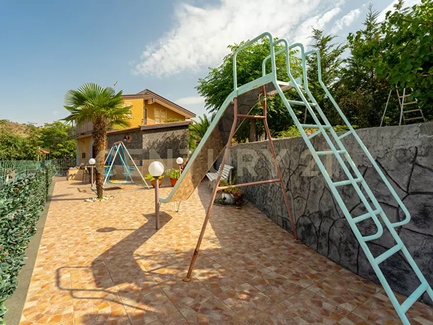 Immagine 28 di Villa in vendita  in Strada Provinciale 158 a Biancavilla