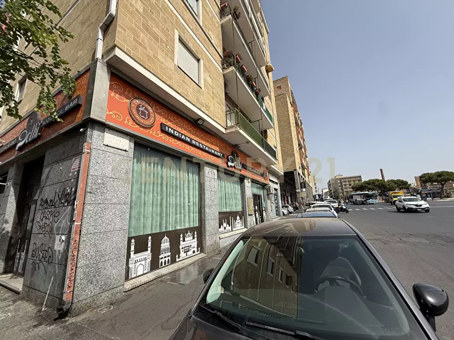 Immagine 42 di Bar / Ristorante in vendita  in Piazza Papa Giovanni XXIII 1 a Catania