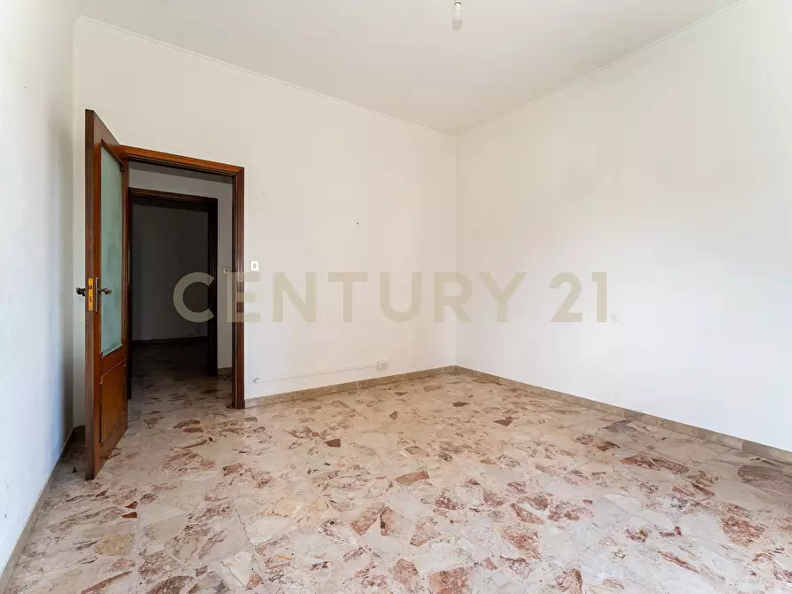 Immagine 9 di Quadrilocale in vendita  in Via Vincenzo Giuffrida 203 a Catania