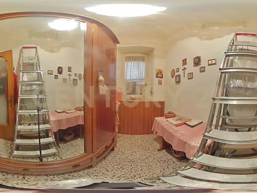 Immagine 44 di Quadrilocale in vendita  in Via Ammiraglio Toscano 5 a Catania