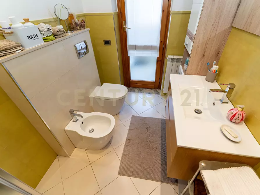 Immagine 21 di Trilocale in vendita  in Via Guglielmo Marconi 107 a Pedara