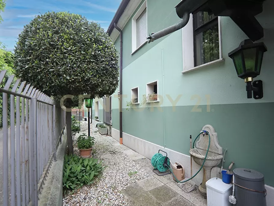 Immagine 50 di Pentalocale in vendita  in Via Giuseppe Garibaldi 5 a Casaleone