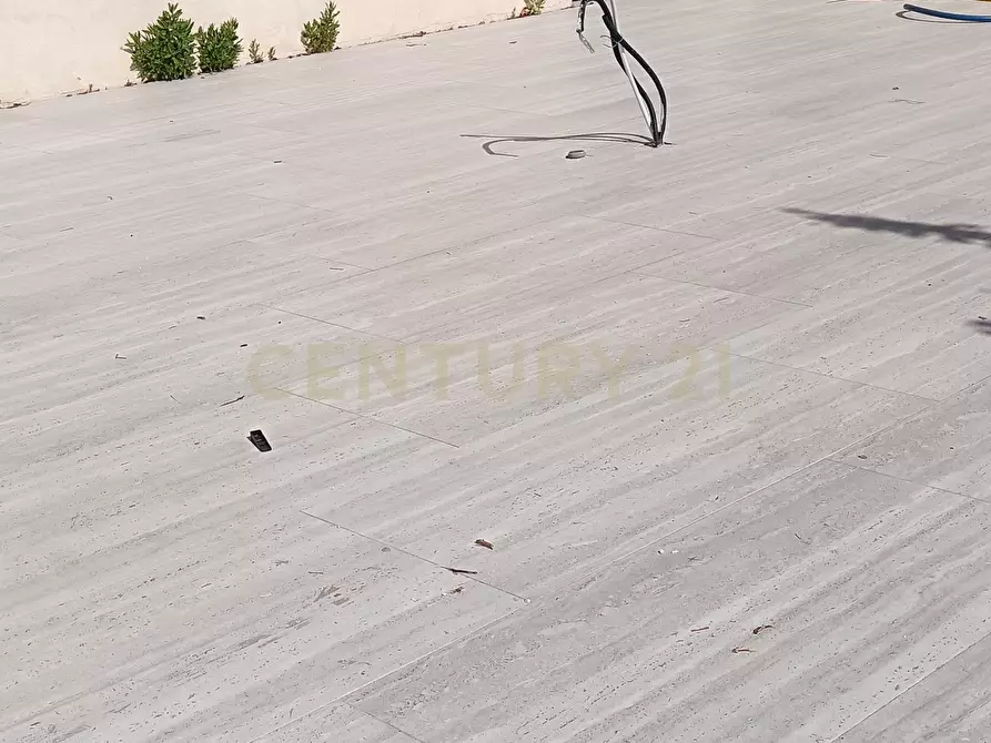 Immagine 39 di Locale commerciale in vendita  in Viale dei Lidi 433 a Siracusa