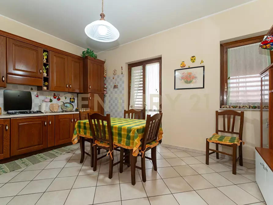 Immagine 24 di Quadrilocale in vendita  in Via Ercole Patti 91 a Pedara