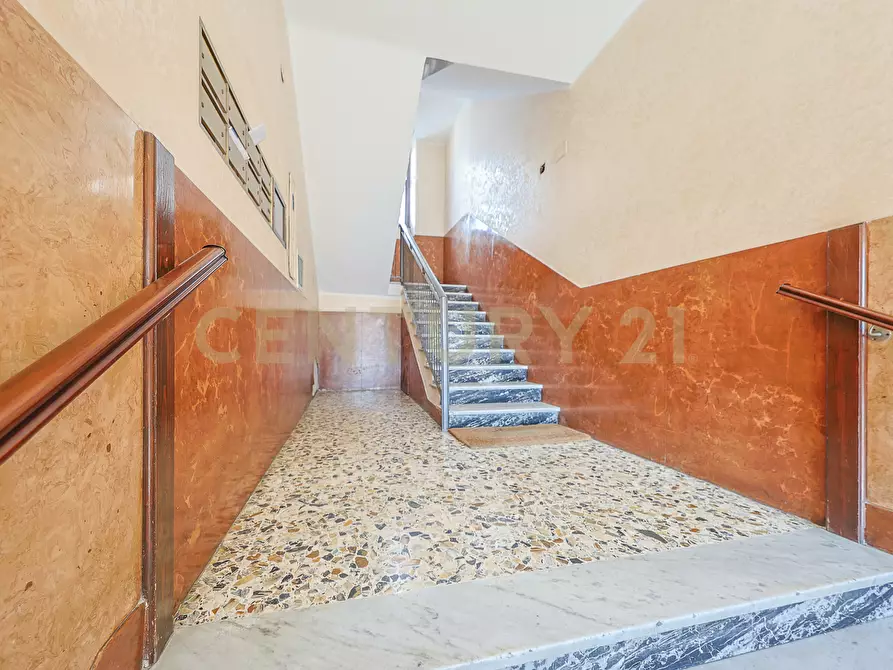 Immagine 27 di Quadrilocale in vendita  in Piazza dei Cigni 7 a Roma