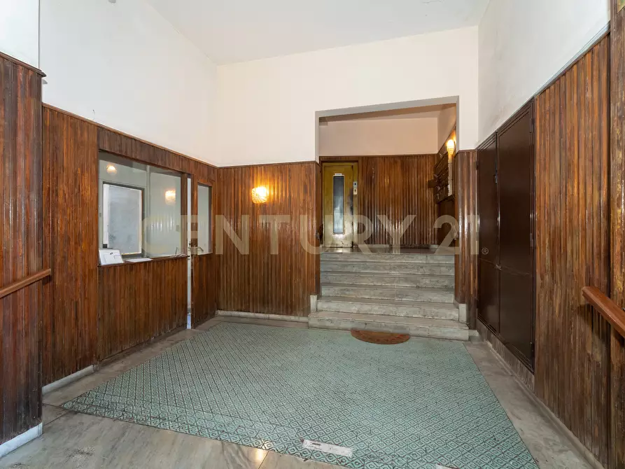 Immagine 5 di Pentalocale in vendita  in Via Redentore 15 a Catania
