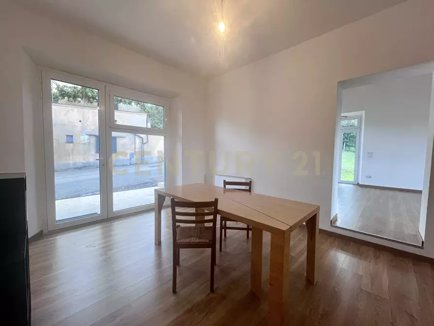 Immagine 20 di Villa in vendita  in Piazza Barbana 35 a Scansano