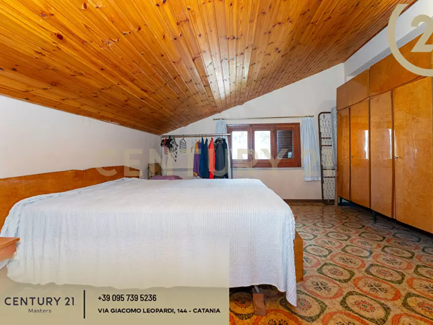 Immagine 26 di Villa in vendita  in Via Francesco Durante 11 a Pedara