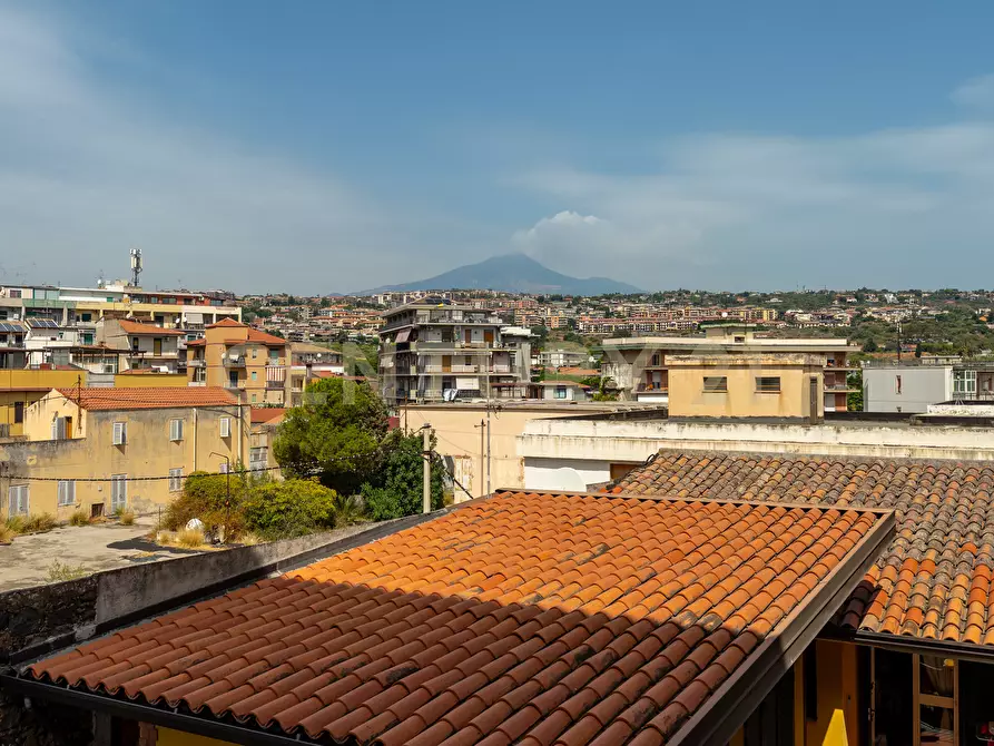 Immagine 35 di Quadrilocale in vendita  in Via Veglia 1 a Catania