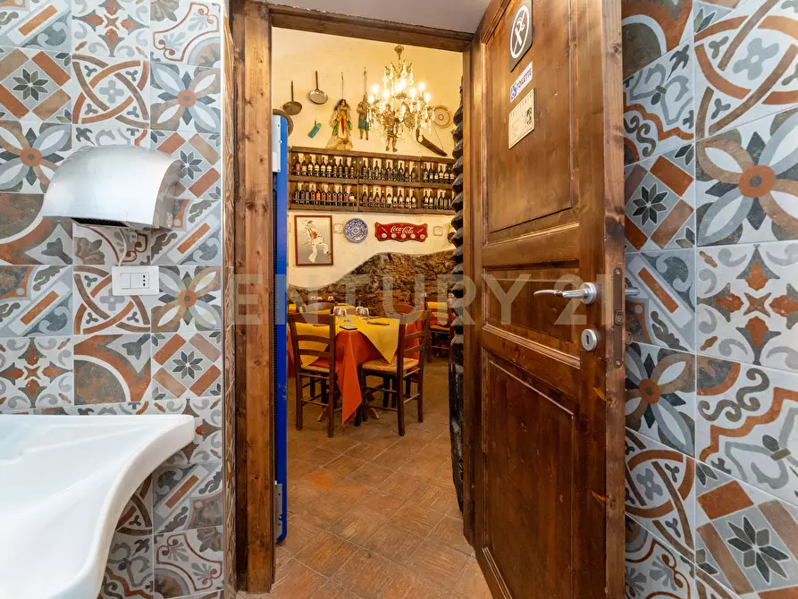 Immagine 26 di Pizzeria / Pub in vendita  in Via Plebiscito 179 a Catania