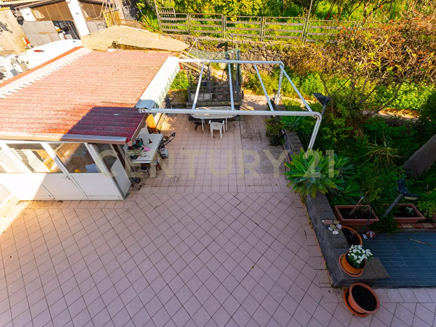 Immagine 15 di Porzione di casa in vendita  in Via Gaetano Donizetti 15 a Mascalucia