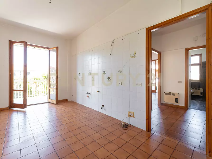 Immagine 4 di Trilocale in vendita  in Via Nazionale a Aci Castello