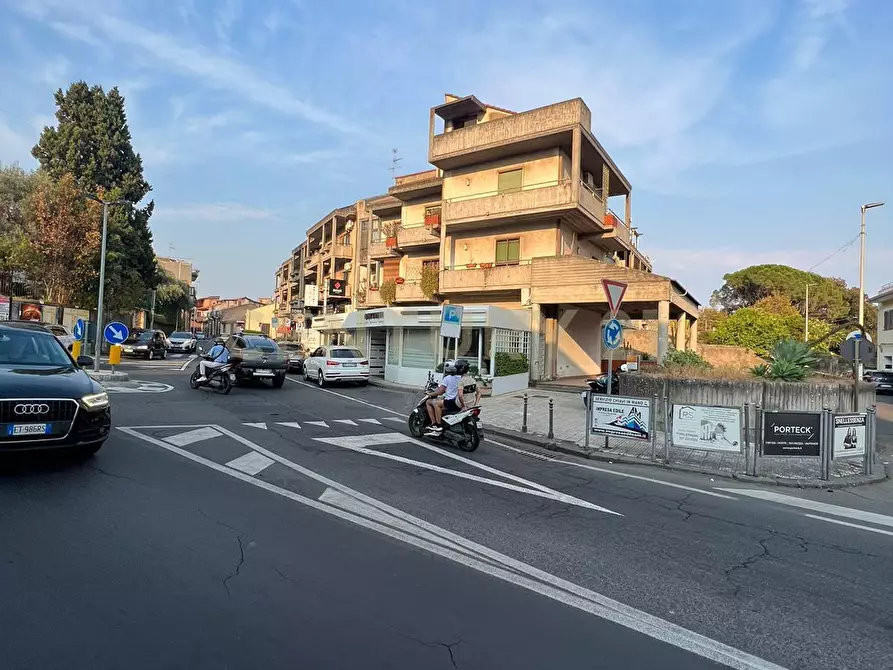 Immagine 7 di Garage in vendita  in Via Moncada 1 a Sant'agata Li Battiati