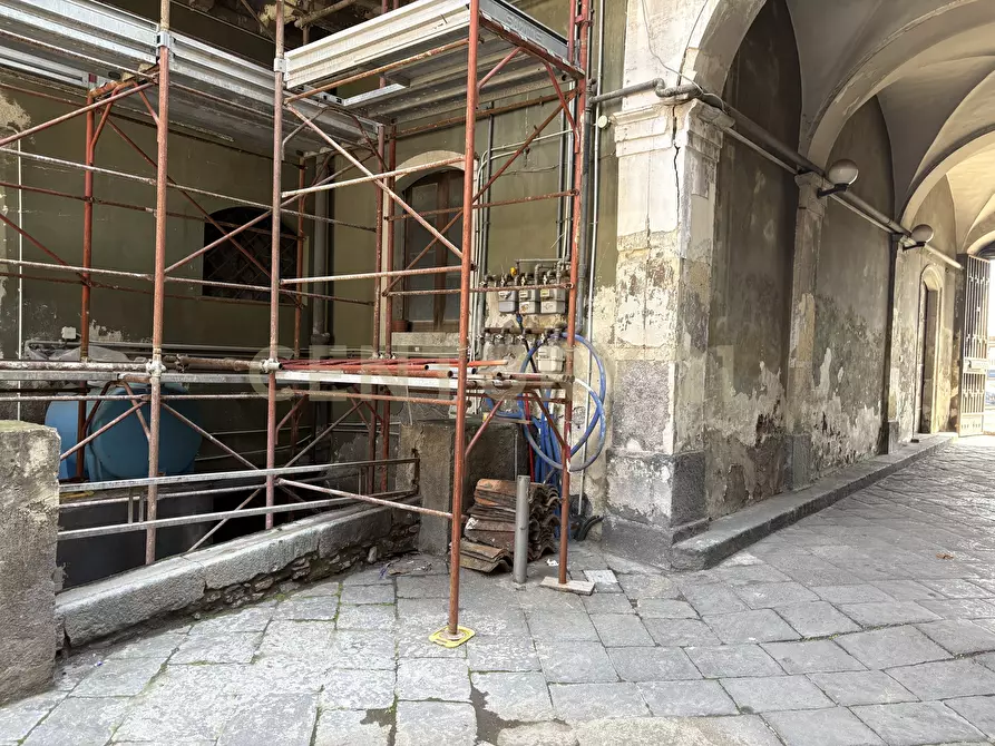 Immagine 10 di Locale commerciale in vendita  in Via 6 Aprile 61 a Catania
