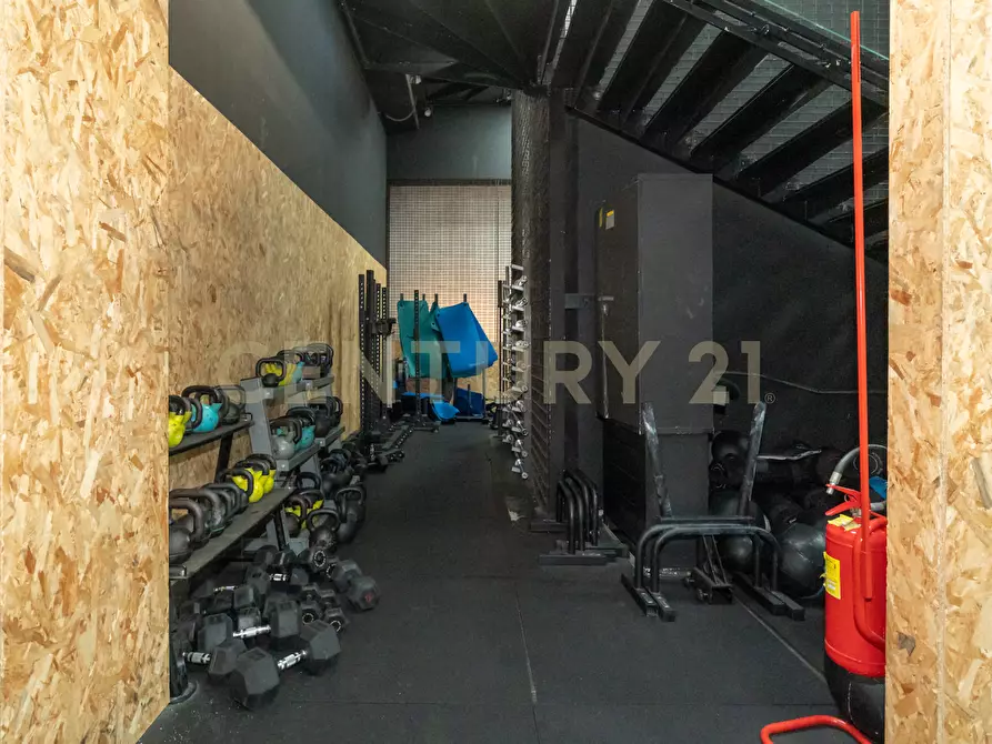 Immagine 42 di Attività commerciale in vendita  in Viale del Commercio a Misterbianco