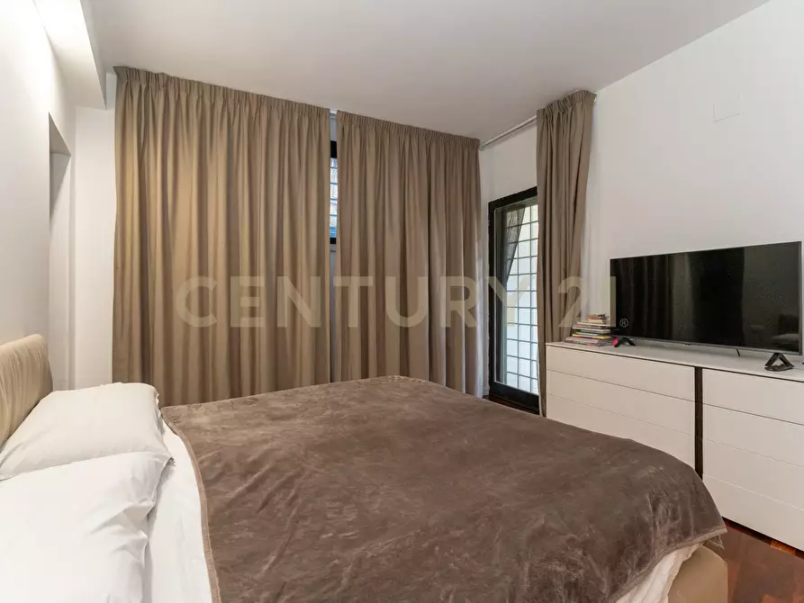 Immagine 43 di Villa in vendita  in Via Antonello da Messina 57 a Aci Castello