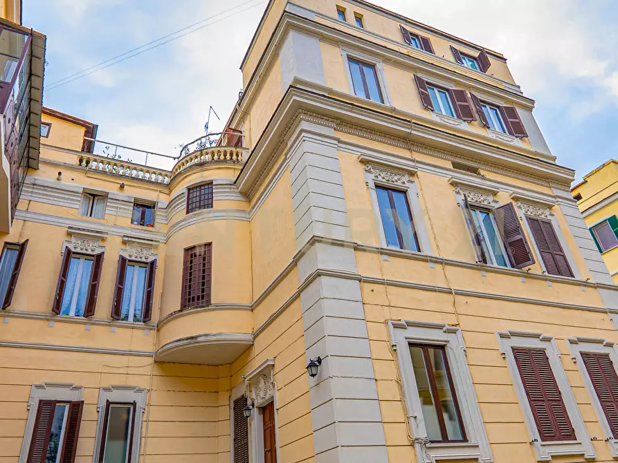 Immagine 32 di Quadrilocale in vendita  in Via Agri 3 a Roma