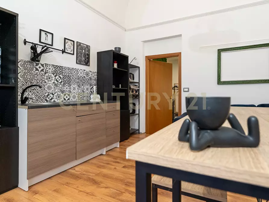 Immagine 15 di Bilocale in vendita  in Via Fornaciai 19 a Catania