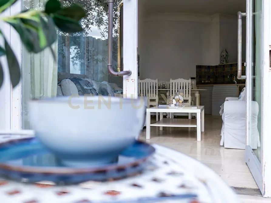 Immagine 38 di Villa in vendita  in Via Tuoro 11 a Capri