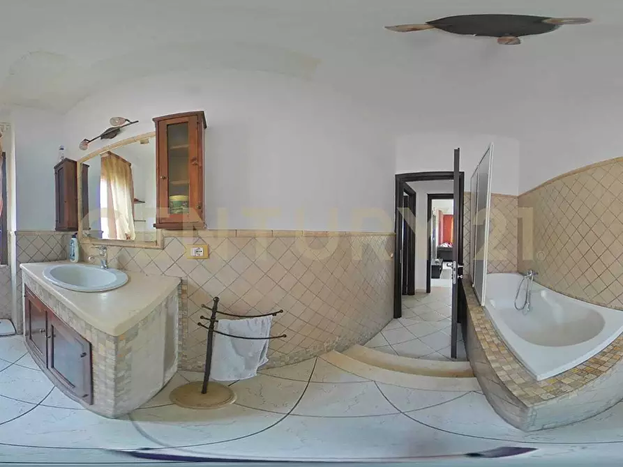 Immagine 22 di Trilocale in vendita  in Corso San Vito 128 a Catania