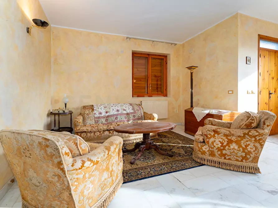 Immagine 29 di Casa bifamiliare in vendita  in Via Sebastiano Grasso 14 a Aci Catena