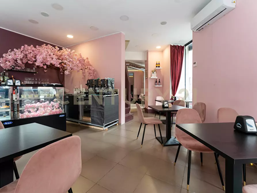 Immagine 16 di Bar / Ristorante in vendita  in Via Vittorio Emanuele Orlando 94 a Catania