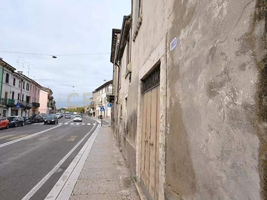 Immagine 5 di Porzione di casa in vendita  in Via Unità d'Italia 95 a Verona