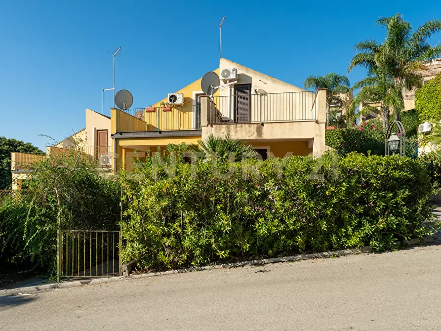 Immagine 51 di Villa in vendita  in baia arcile a Augusta