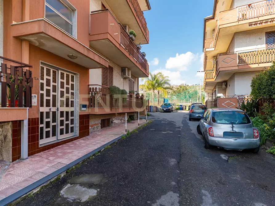 Immagine 23 di Attico in vendita  in Via Finocchiari 12 a Aci Catena