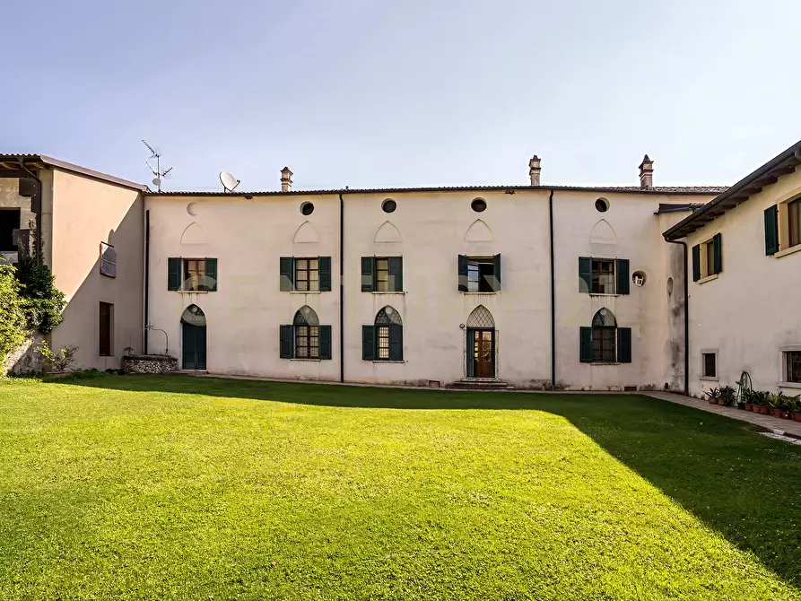 Immagine 172 di Villa in vendita  in Via Adige 25 a Brentino Belluno