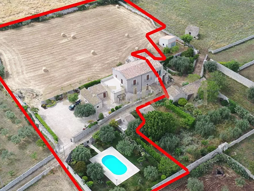 Immagine 18 di Villa in vendita  in Via Passo Parrino 19 a Modica