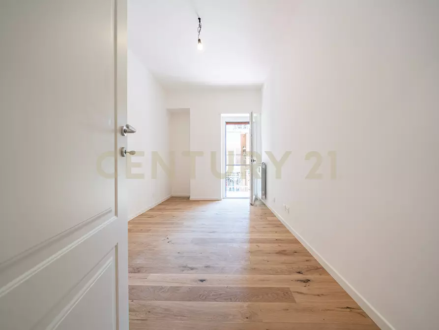Immagine 27 di Trilocale in vendita  in Via Carlo Dossi 80 a Roma