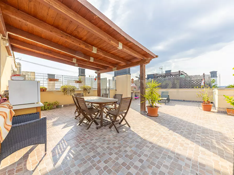 Immagine 40 di Bilocale in vendita  in Via Raffaello Liberti 163 a Roma